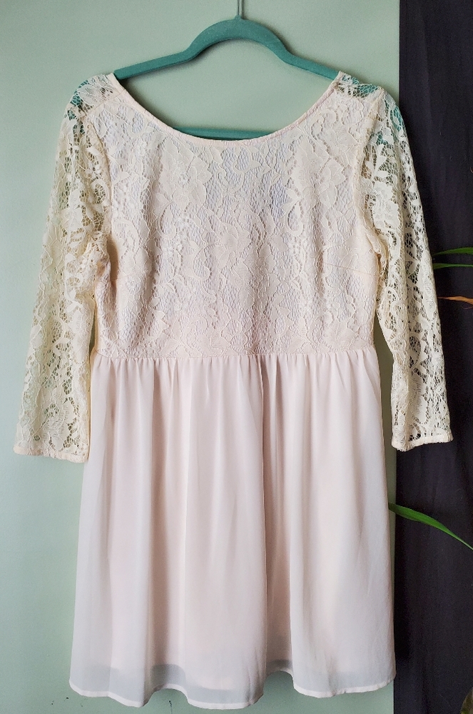 Forever 21 Cream Lace Babydoll Dress